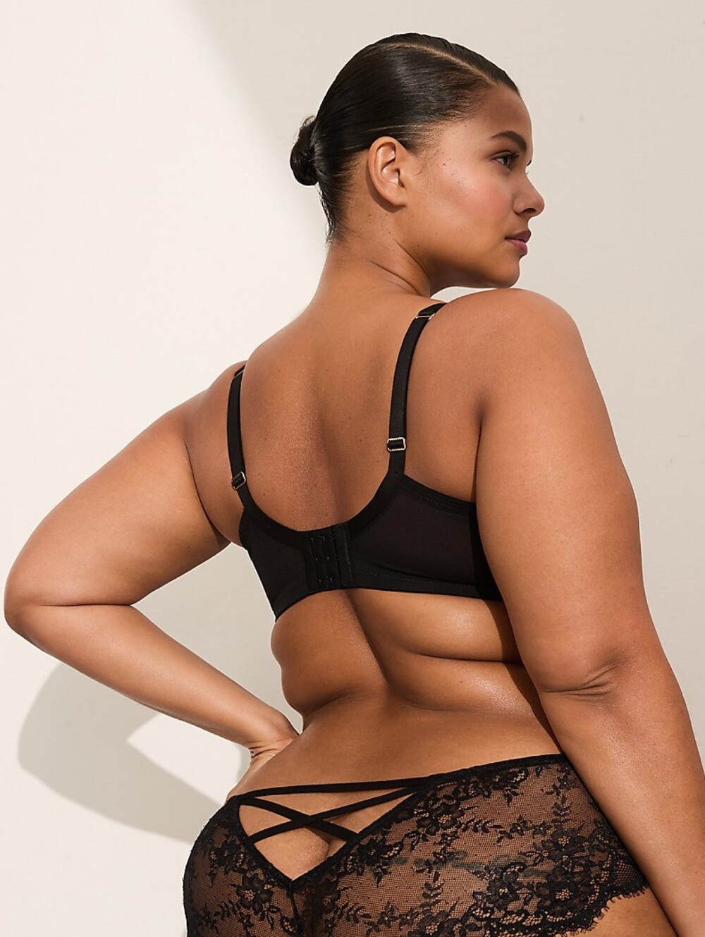 Cacique Black Lace Floral Stretch Satin Boost Balconette Bra Sz 42C New $69 - Picture 3 of 9